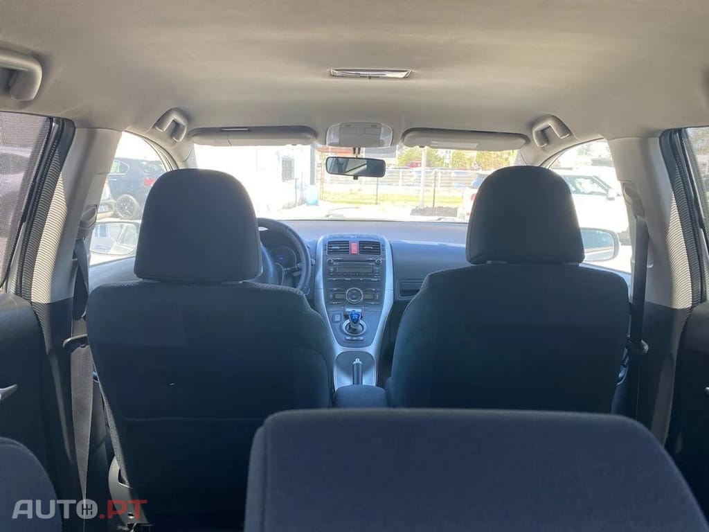 Toyota Auris 1.8 HSD P.Te.+17+E.Al.+Navi