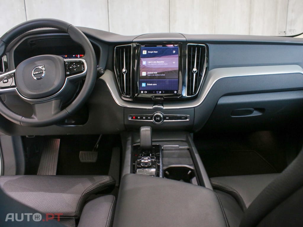 Volvo XC60 2.0 T6 PHEV Black Edition AWD