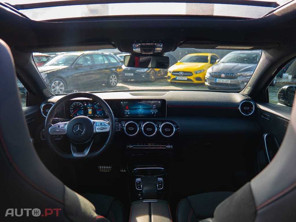 Mercedes-Benz A 35 AMG 4Matic Speedshift DCT 7G