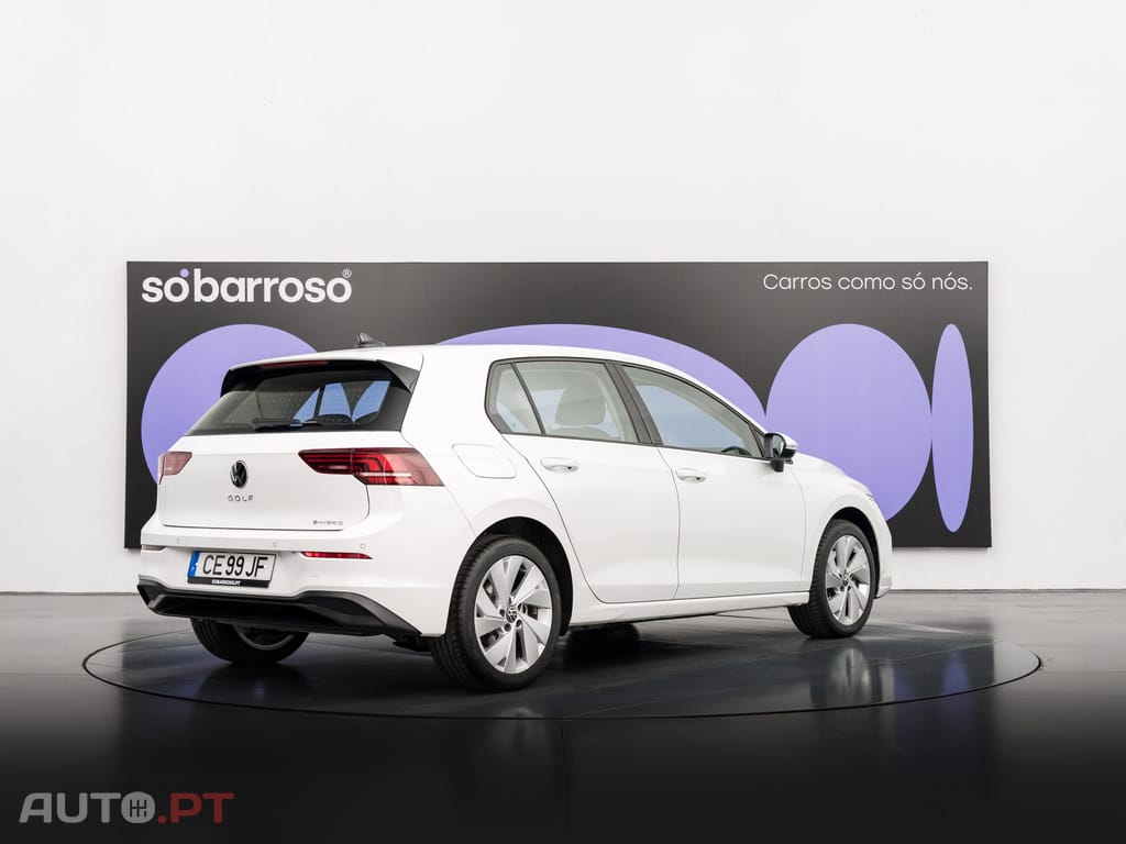 Volkswagen Golf 1.5 TSI e-Hybrid Life DSG