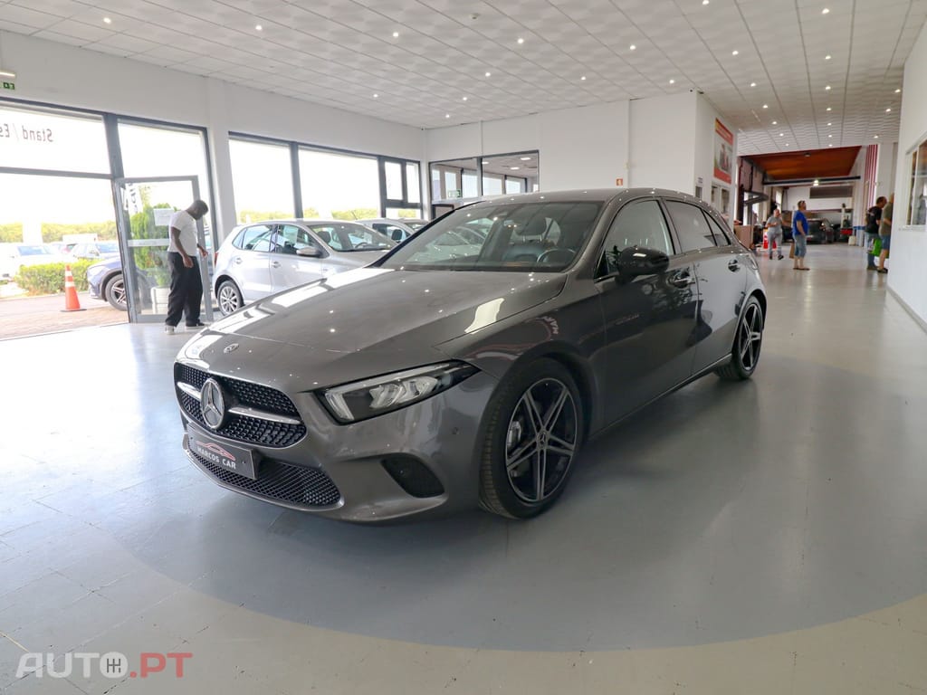 Mercedes-Benz A 180 d 7G-DCT Progressive — fotografia 3