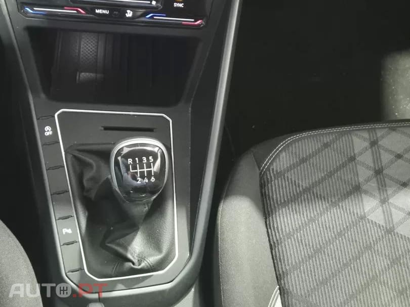 Volkswagen Taigo 1.0 TSI R-DESIGN
