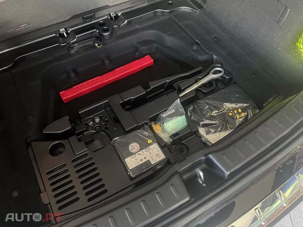 Mercedes-Benz GLA 180 7G-DCT Progressive