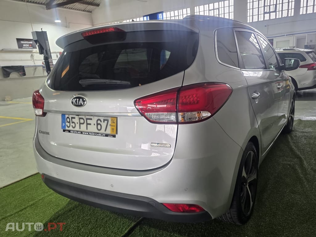 Kia Carens 1.7 CRDi ISG EX