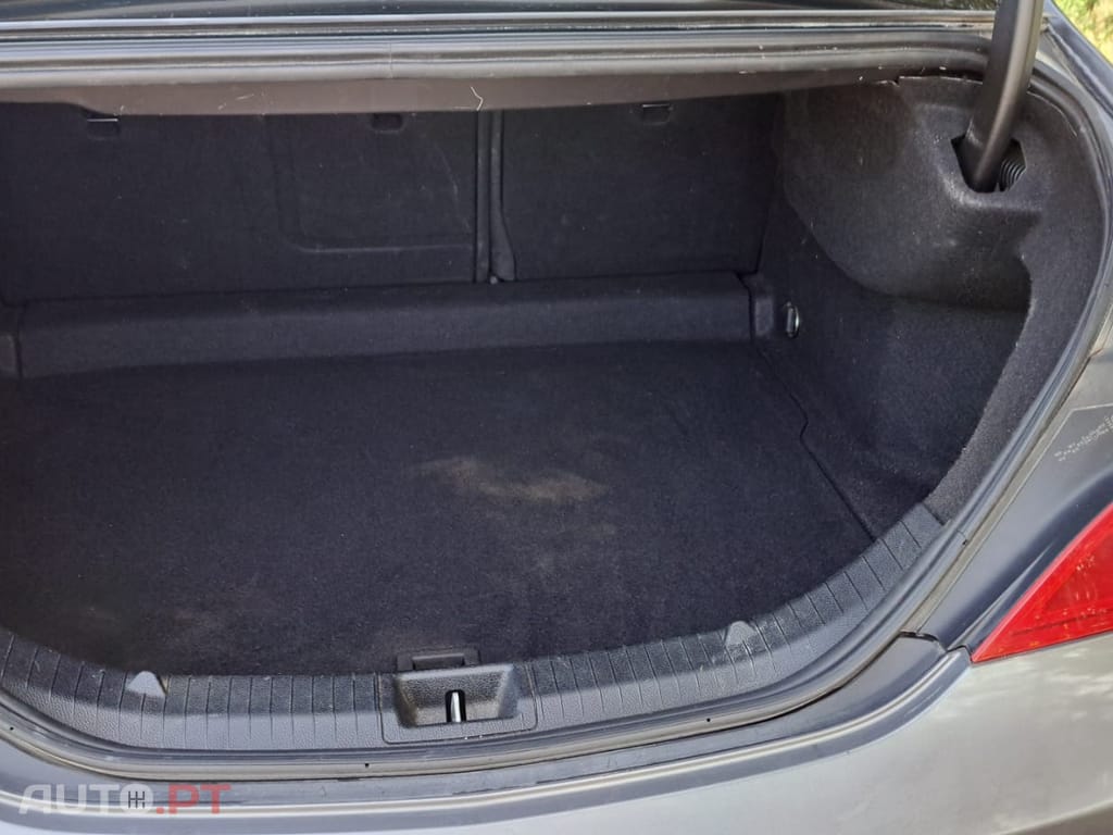 Mercedes-Benz CLA 180 BlueEFFICIENCY) Urban