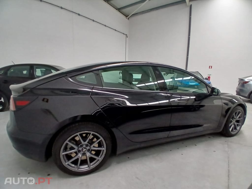 Tesla Model 3 Standard RWD