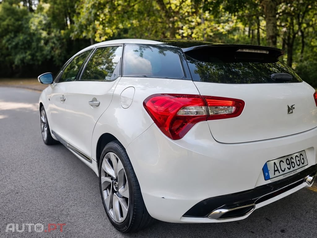 DS DS5 2.0 Hybrid4 Sport Chic