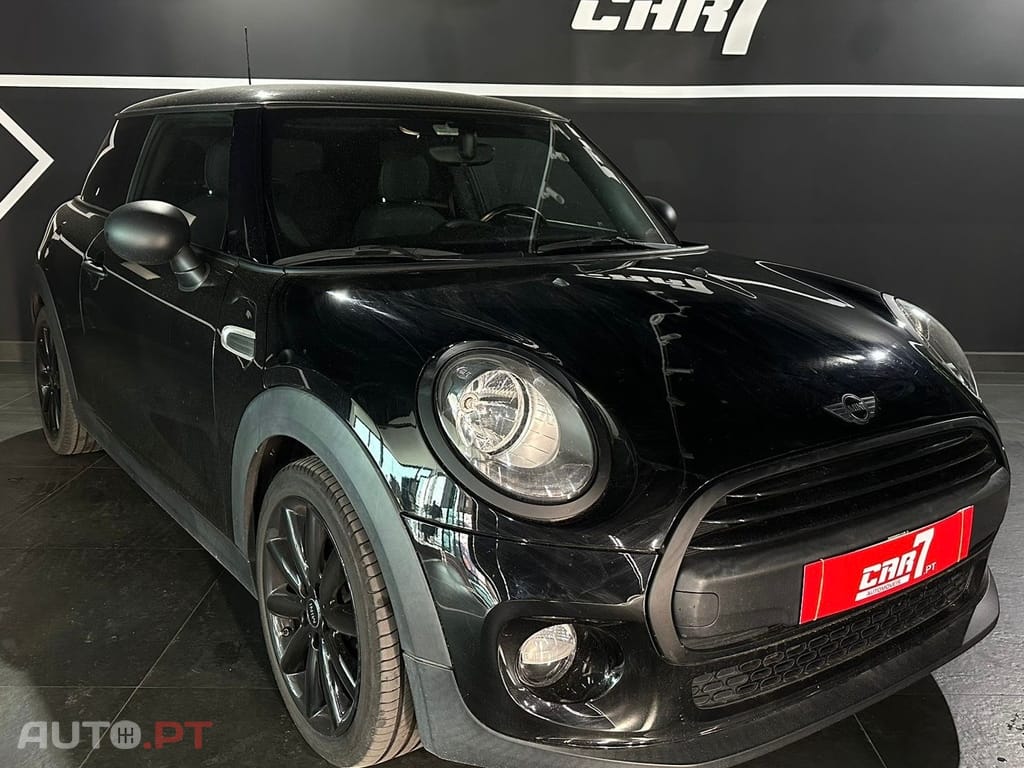 MINI Cooper One Blackyard