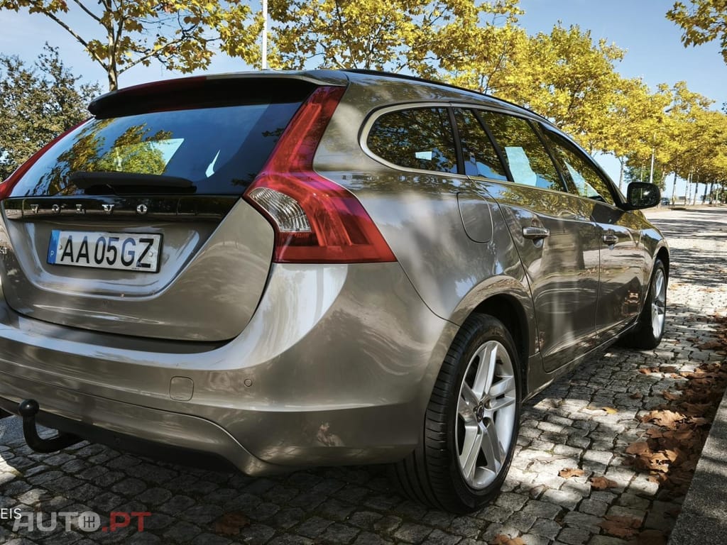 Volvo V60 1.6 D2 Summum Eco