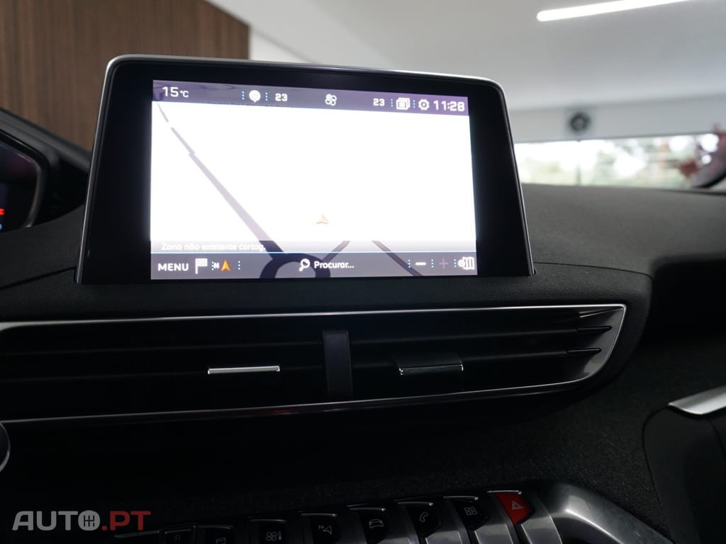 Peugeot 5008 1.2 PureTech Allure J18