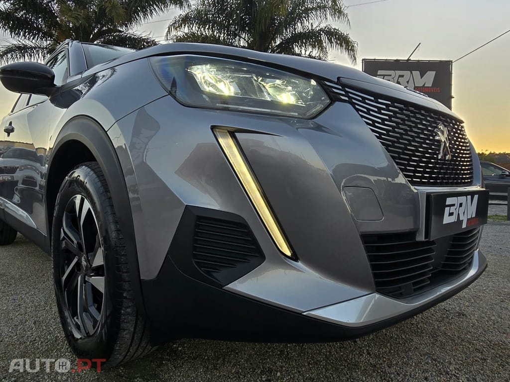 Peugeot 2008 1.2 PureTech Allure EAT8