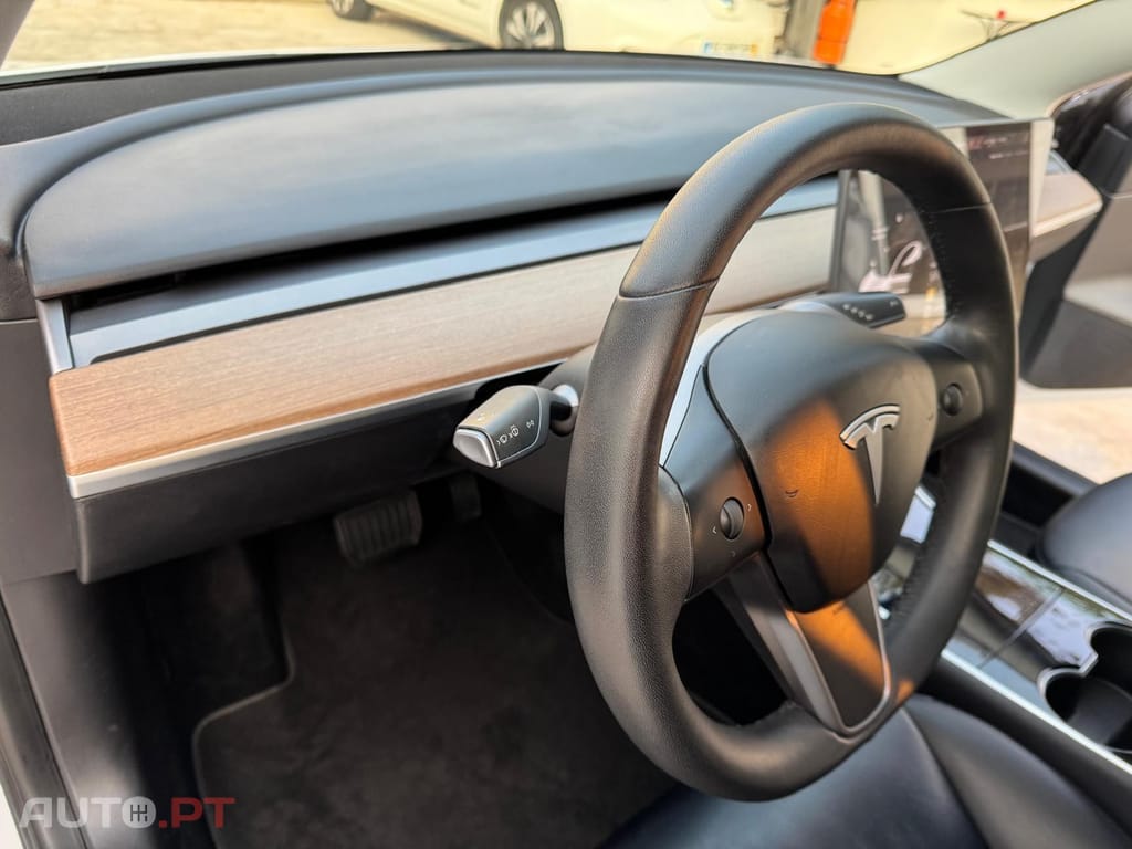 Tesla Model 3 Standard RWD Plus