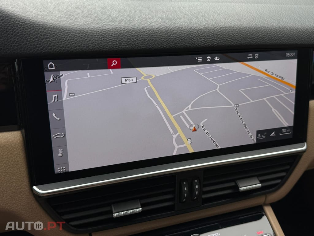 Porsche Cayenne Standard