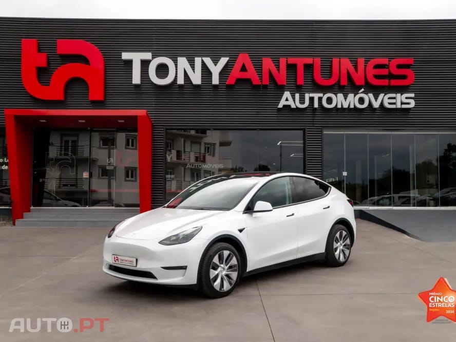 Tesla Model Y Long Range RWD