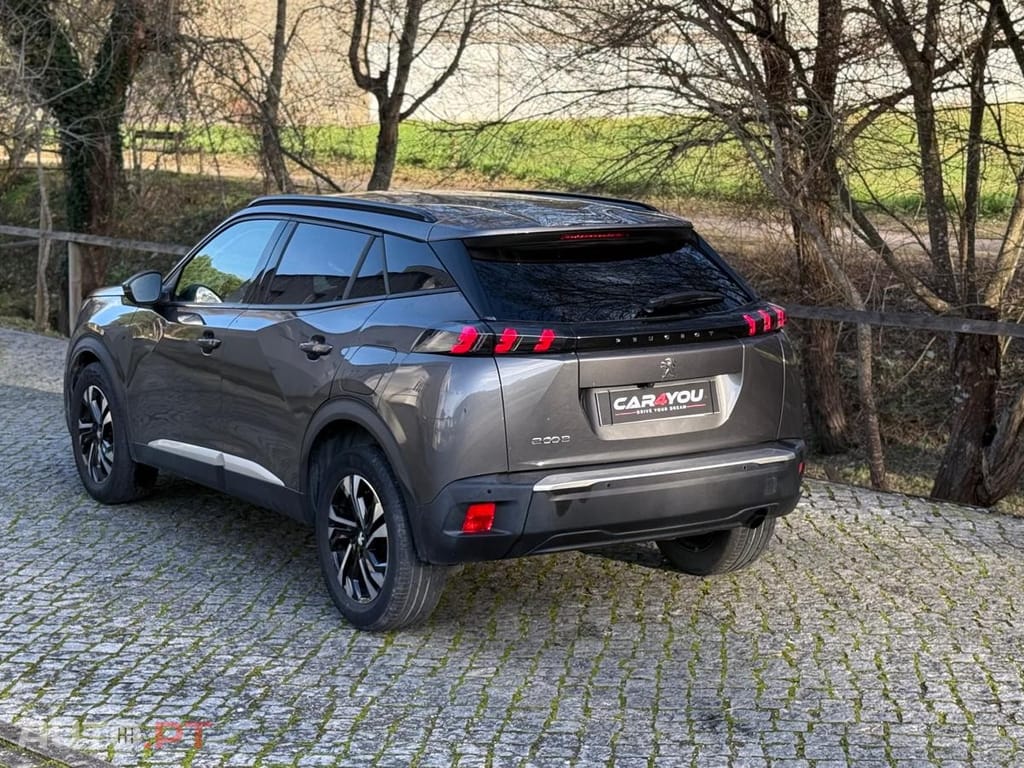 Peugeot 2008 1.2 PureTech Allure