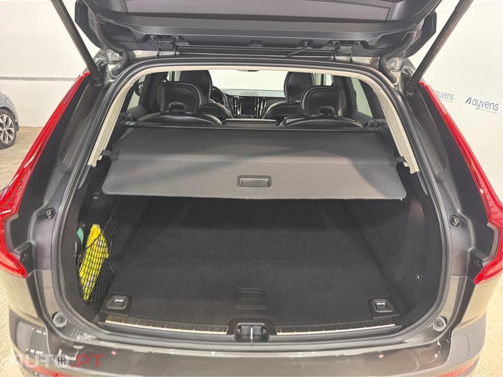 Volvo XC60 2.0 T6 PHEV Inscription Expression AWD