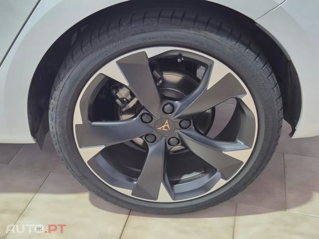 Cupra Leon 1.5 eTSI Tribe Edition DSG