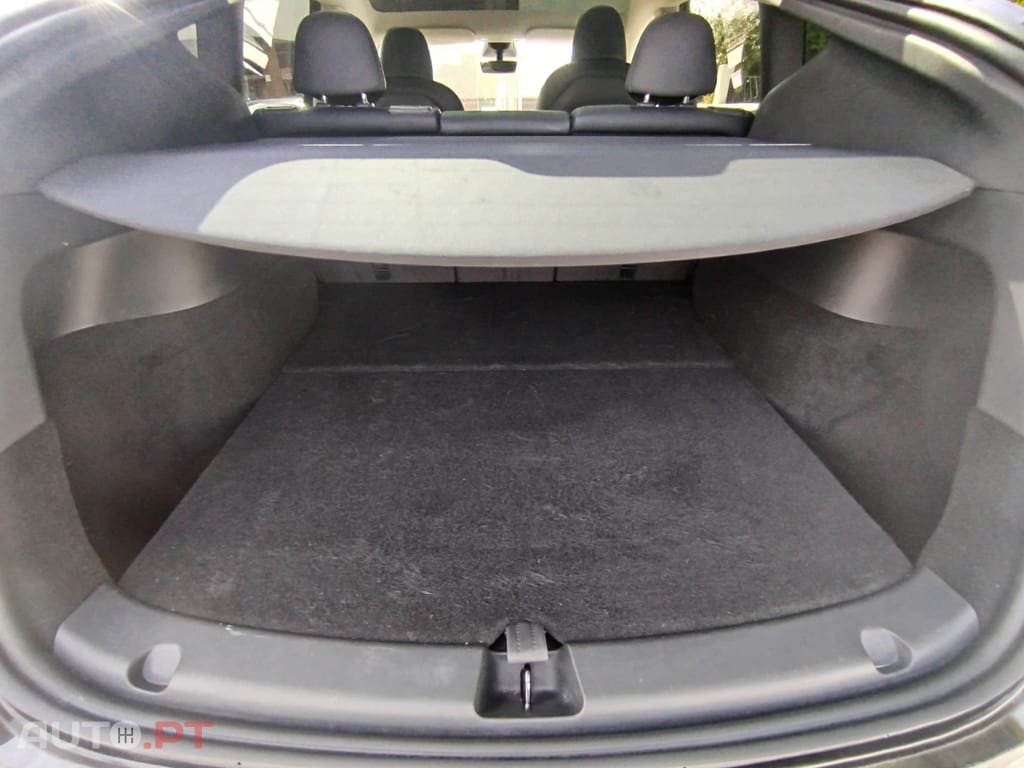 Tesla Model Y Tração Traseira