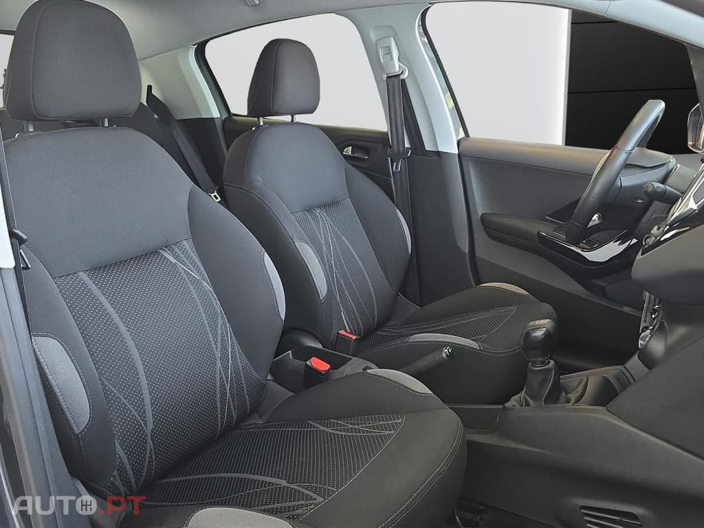 Peugeot 208 1.2 VTi Allure