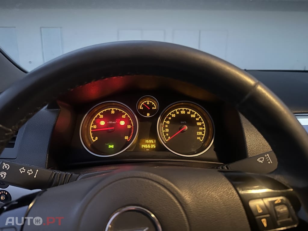 Opel Astra GTC 1.7 CDTI DPF Sport