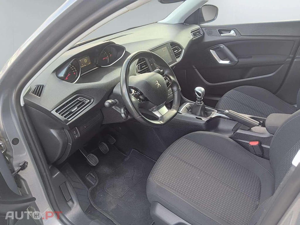 Peugeot 308 SW 1.2 PURETECH ACTIVE