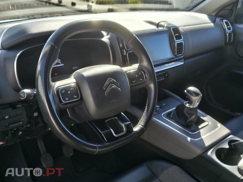 Citroën C5 Aircross 1.2 PureTech Shine — fotografia 7