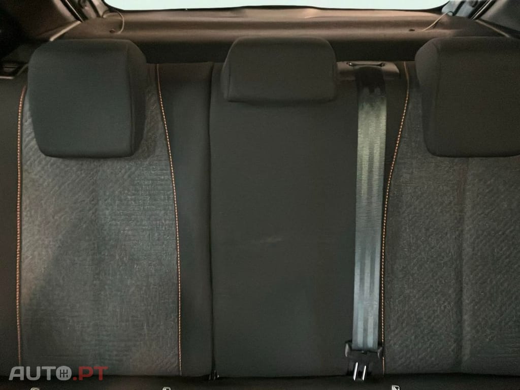 Peugeot 208 1.2 Hybrid Allure e-DCS6