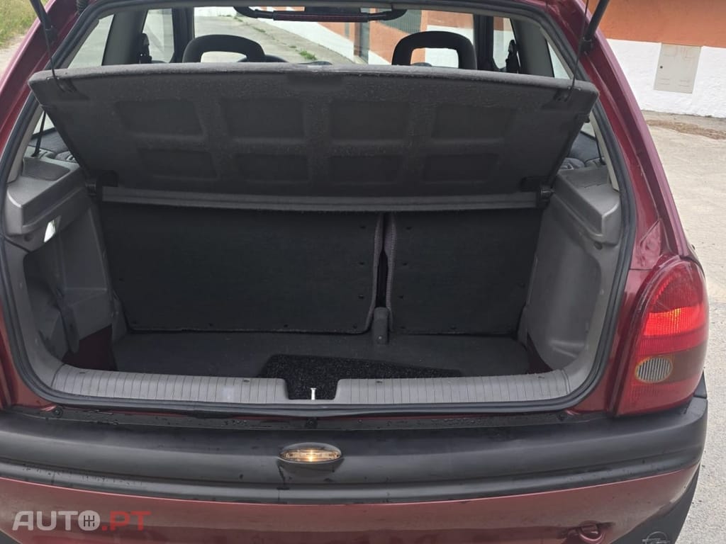 Opel Corsa 1.2 16V Swing