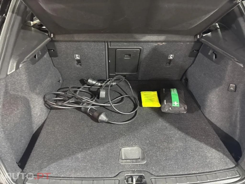 Volvo XC40 1.5 T5 PHEV R-Design Expression