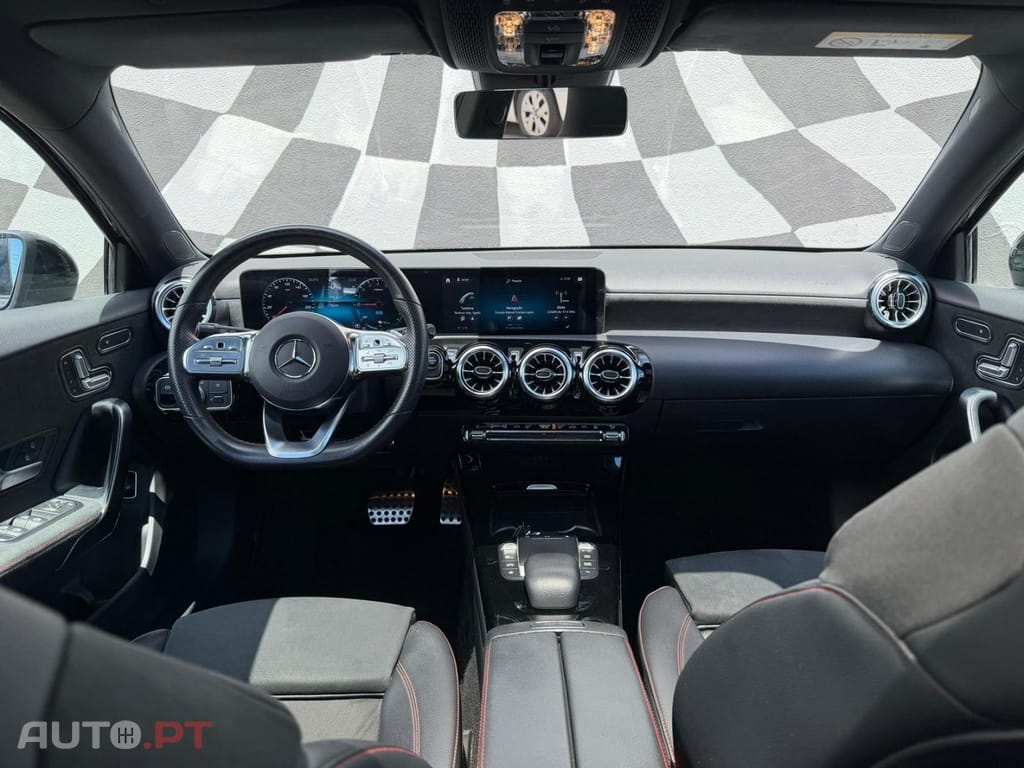 Mercedes-Benz A 250 e 8G-DCT AMG Line