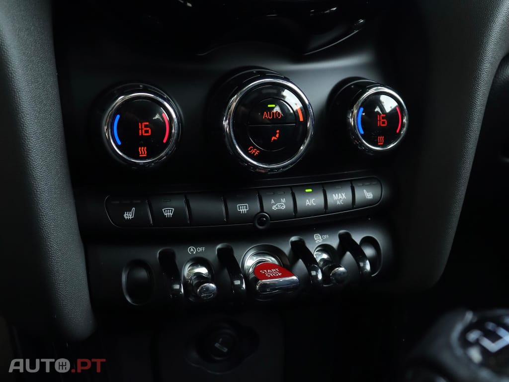 MINI Cooper Cooper D