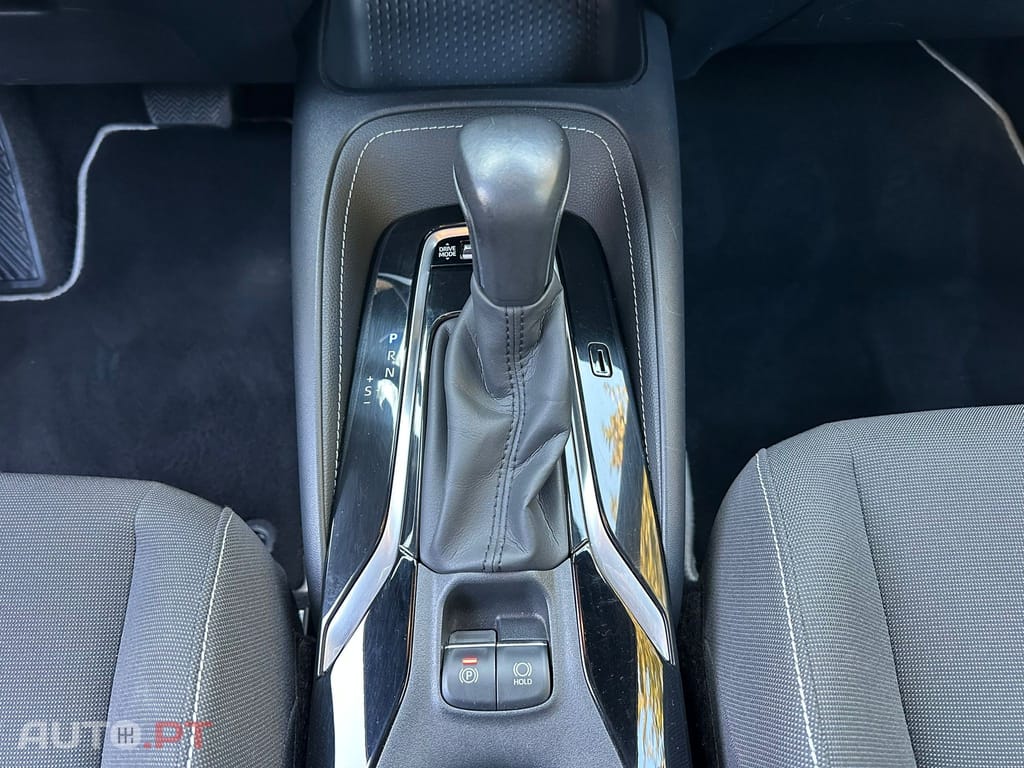 Toyota Corolla 2.0 Hybrid Square Collection