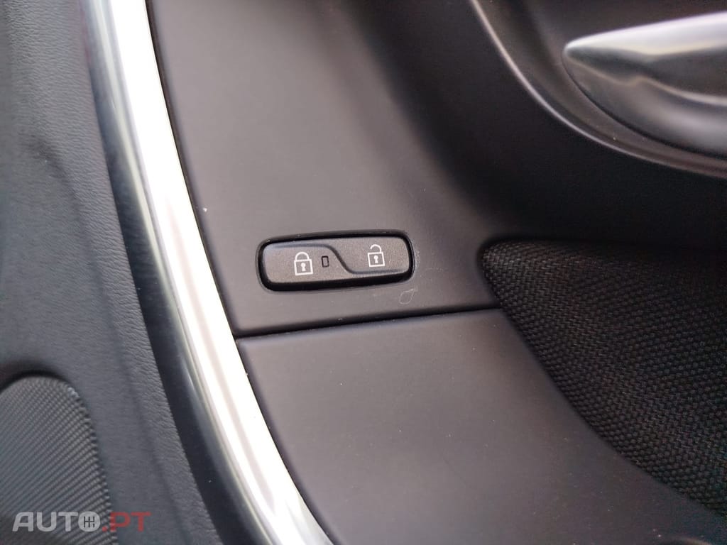 Volvo V60 1.6 D2 Drive Summum Start/Stop