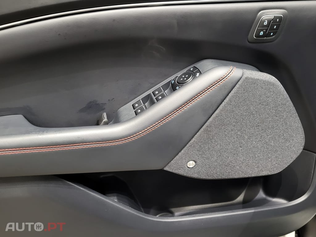 Ford Mustang Mach-E 98.7 kWh Premium