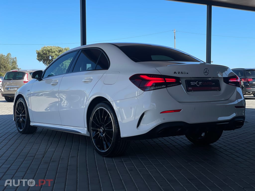 Mercedes-Benz A 250 e AMG Line