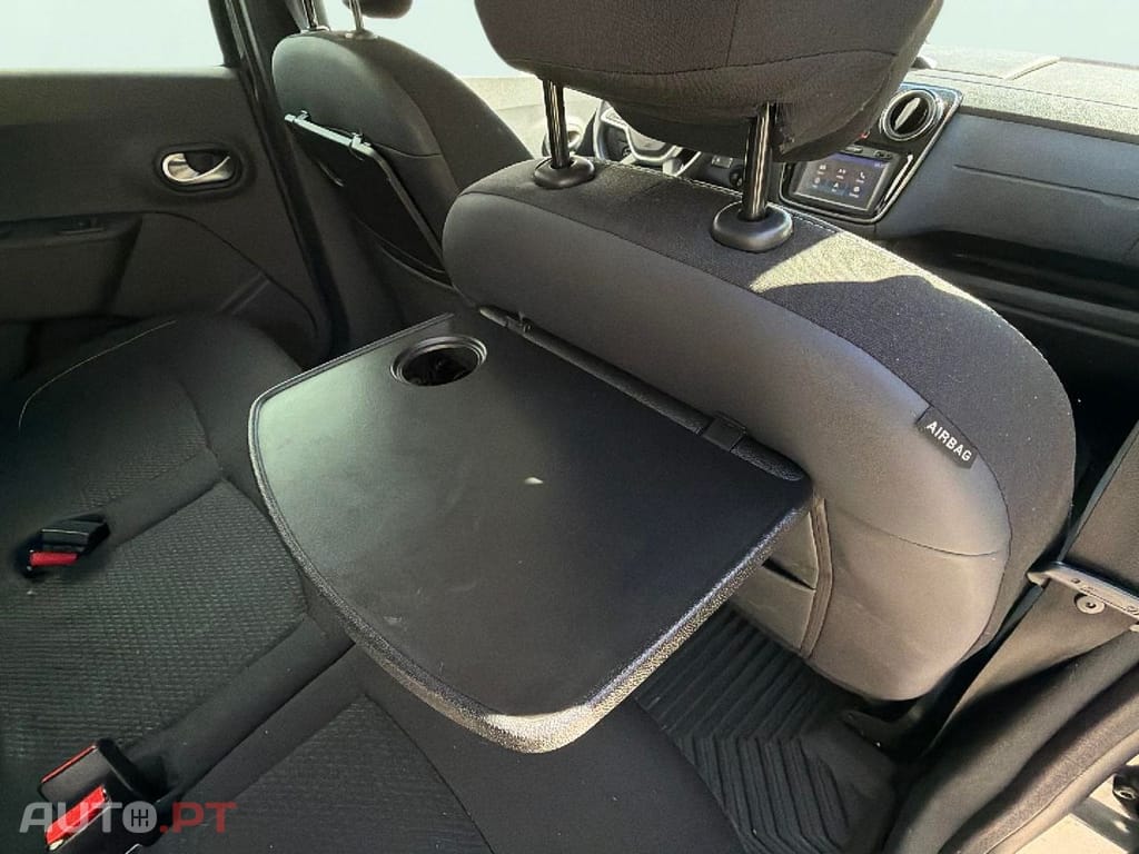 Dacia Lodgy 1.2 TCe Confort 7L