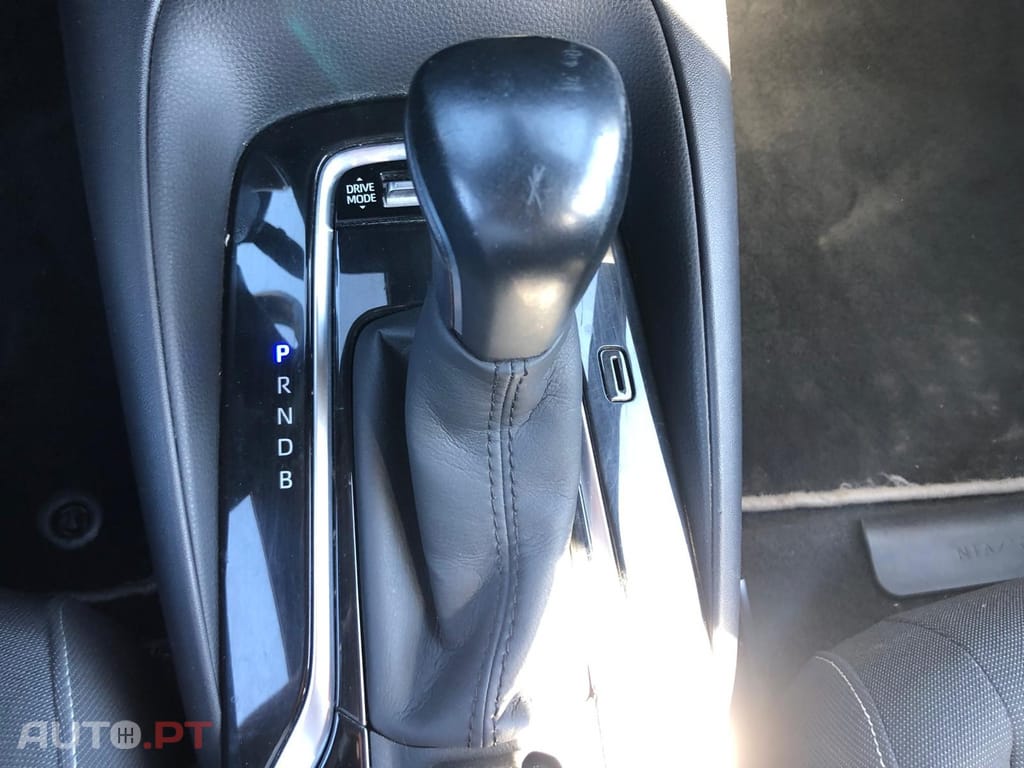 Toyota Corolla 1.8 Hybrid Comfort+P.Sport