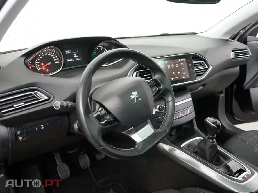 Peugeot 308 1.2 PureTech Allure Pack