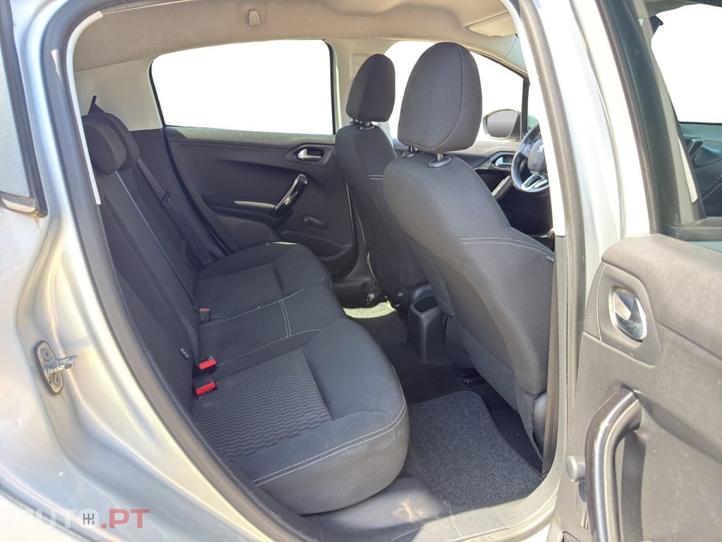 Peugeot 208 1.2 PureTech Active