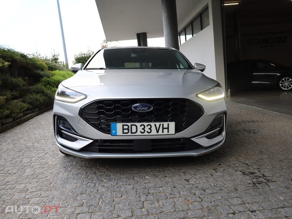 Ford Focus 1.0 EcoBoost MHEV ST-Line Aut — fotografia 10