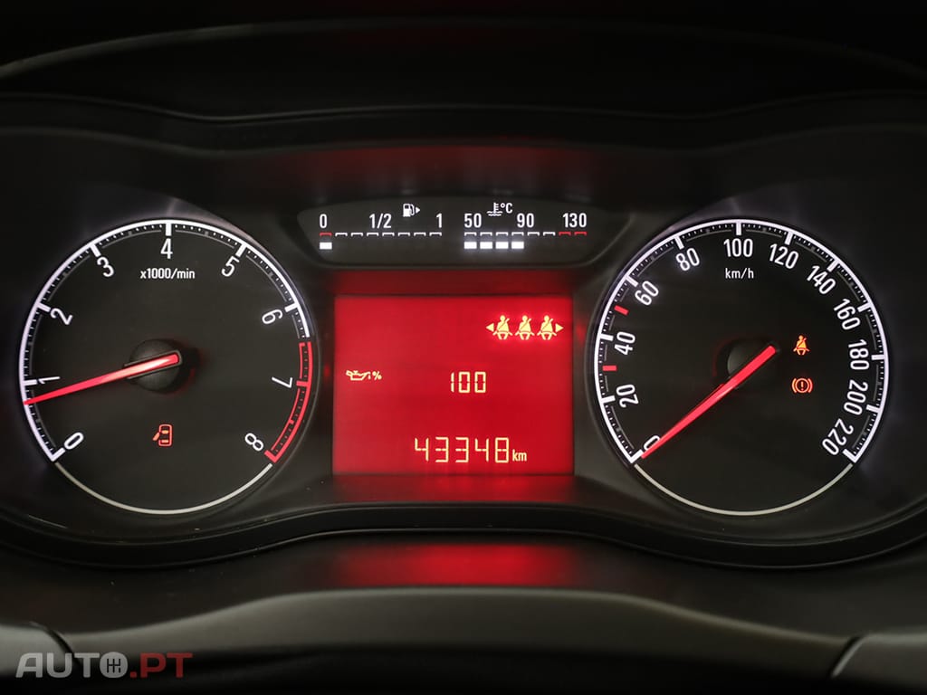 Opel Corsa Corsa 1.2 Edition — fotografia 14