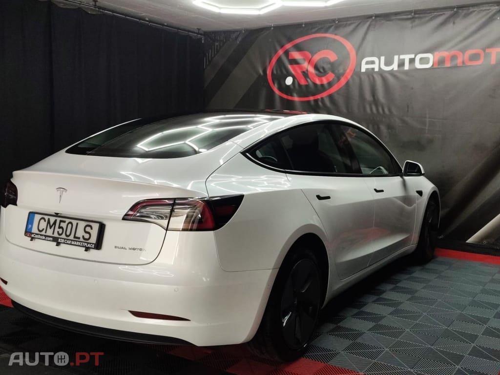 Tesla Model 3 Performance Tração Integral