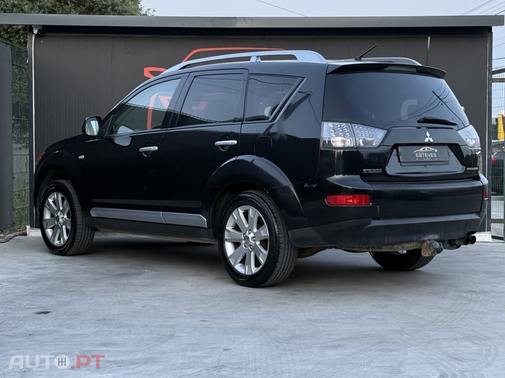 Mitsubishi Outlander 2.0 DI-D Instyle 4WD