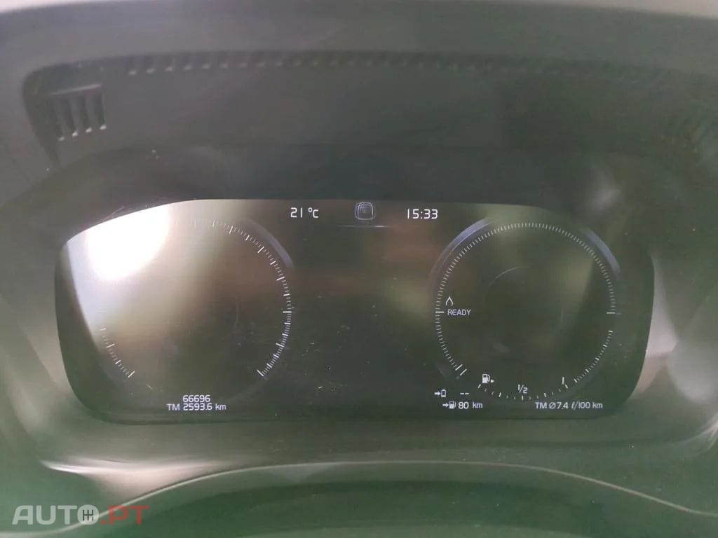 Volvo XC60 2.0 T8 PHEV R-Design AWD