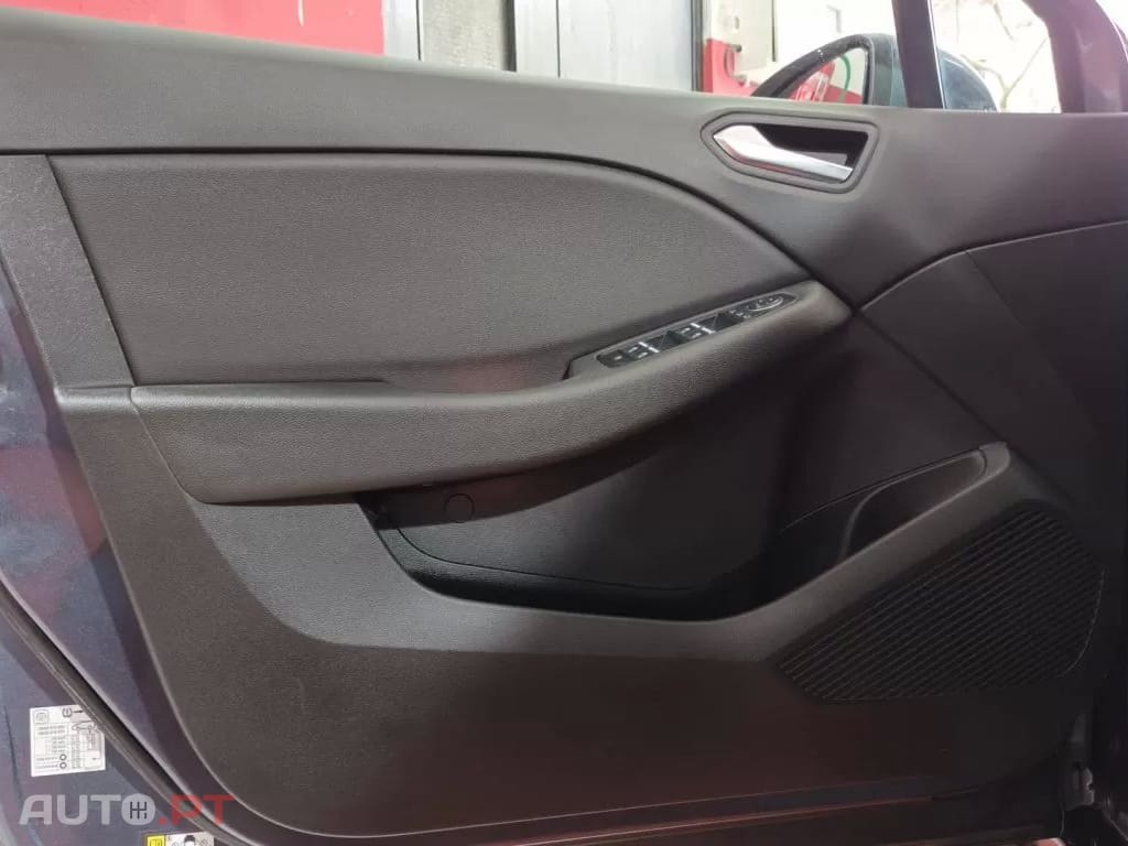 Renault Clio 1.0 TCe Techno Bi-Fuel