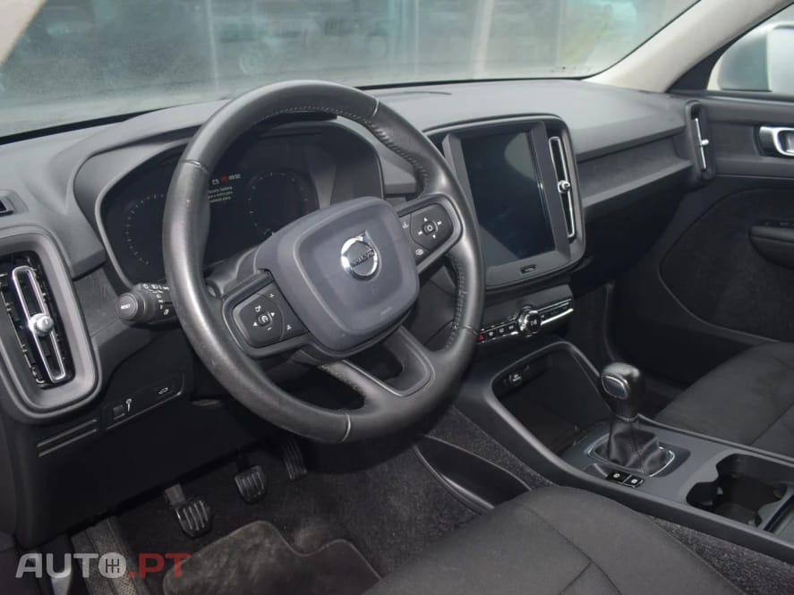 Volvo XC40 2.0 D3 Momentum