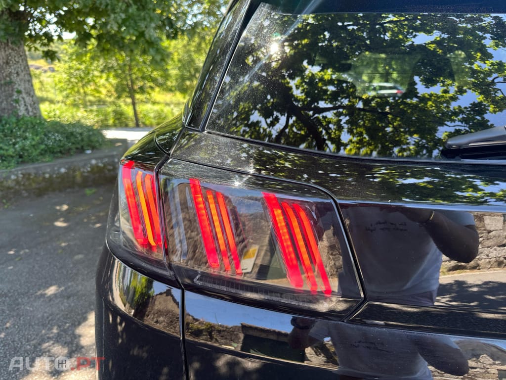 Peugeot 3008 1.6 Hybrid GT Pack e-EAT8