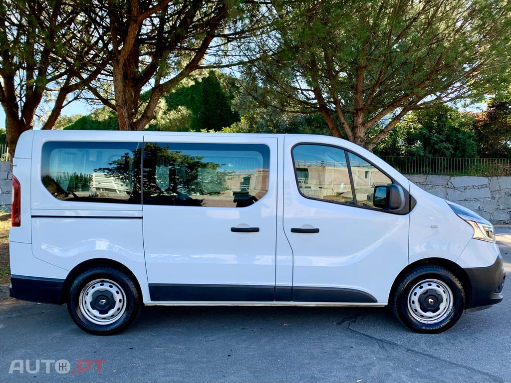 Renault Trafic 9 LUGARES