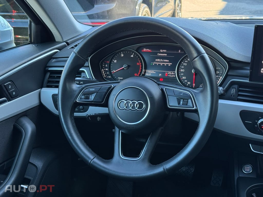 Audi A4 Avant 30 TDI Advanced S tronic