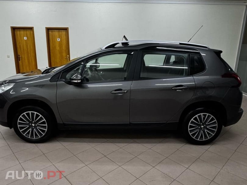 Peugeot 2008 1.2 PureTech Active